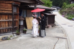 世界遺産で花嫁